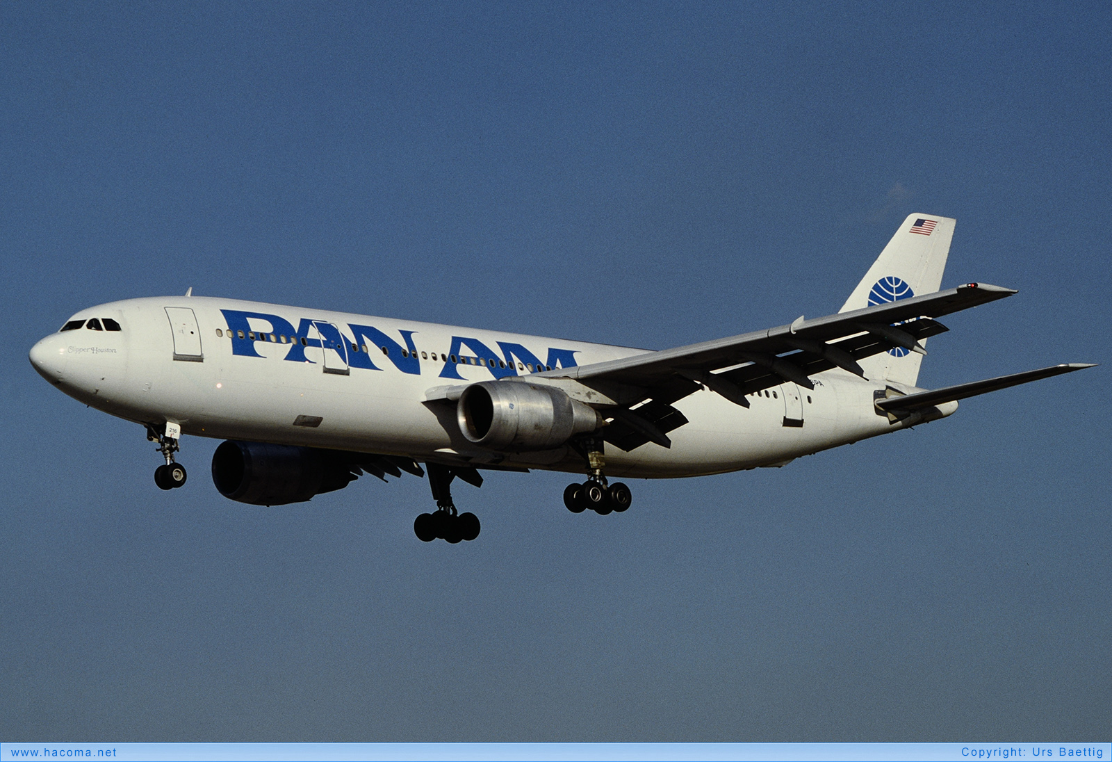 Foto von N216PA - Pan Am Clipper Houston - Miami International Airport - 12.1990