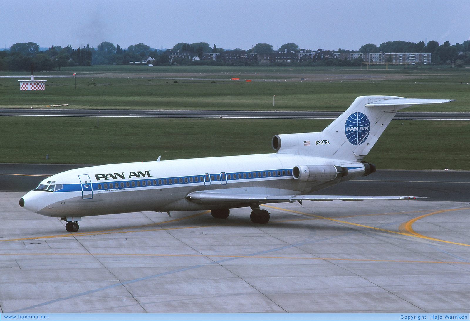Photo of N327PA - Pan Am Clipper Hannover / Inca / Duesseldorf / Pocahontas / Meteor / Berlin Express - Dusseldorf Airport - 1975