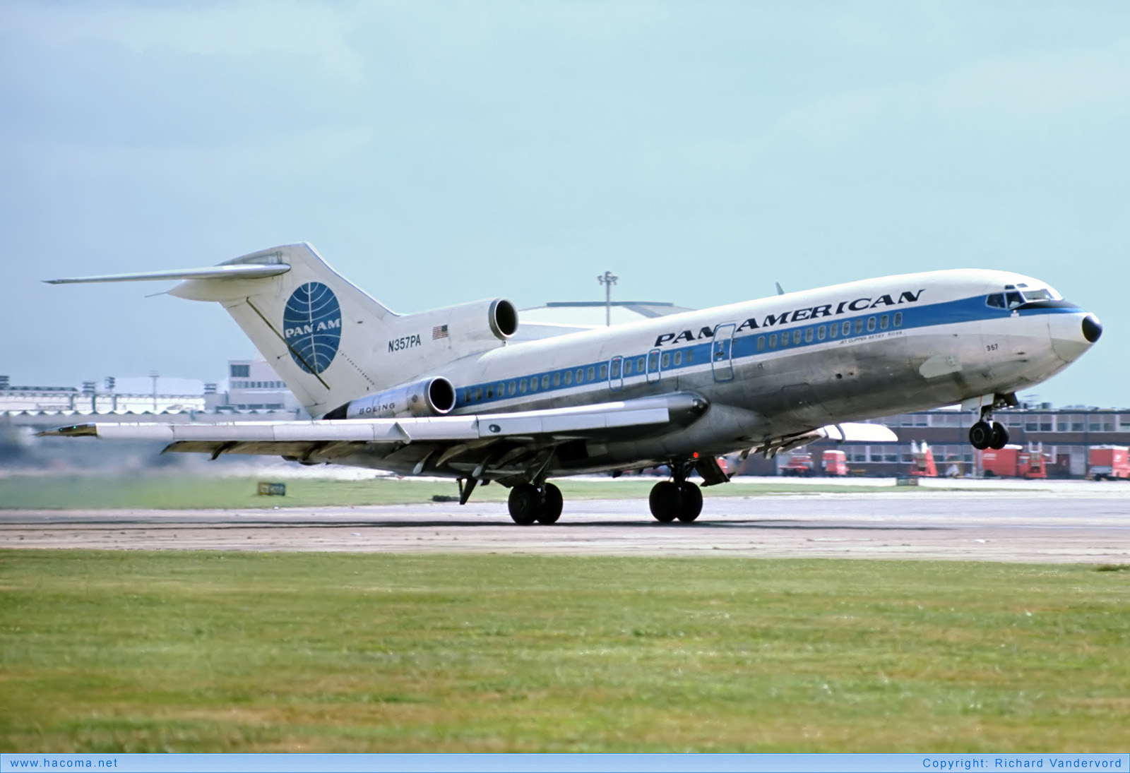 Foto von N357PA - Pan Am Clipper Betsy Ross / Hannover / Ponce de Leon / Langer Lulatsch / Berolina / Yankee - London Heathrow Airport - 05.1971