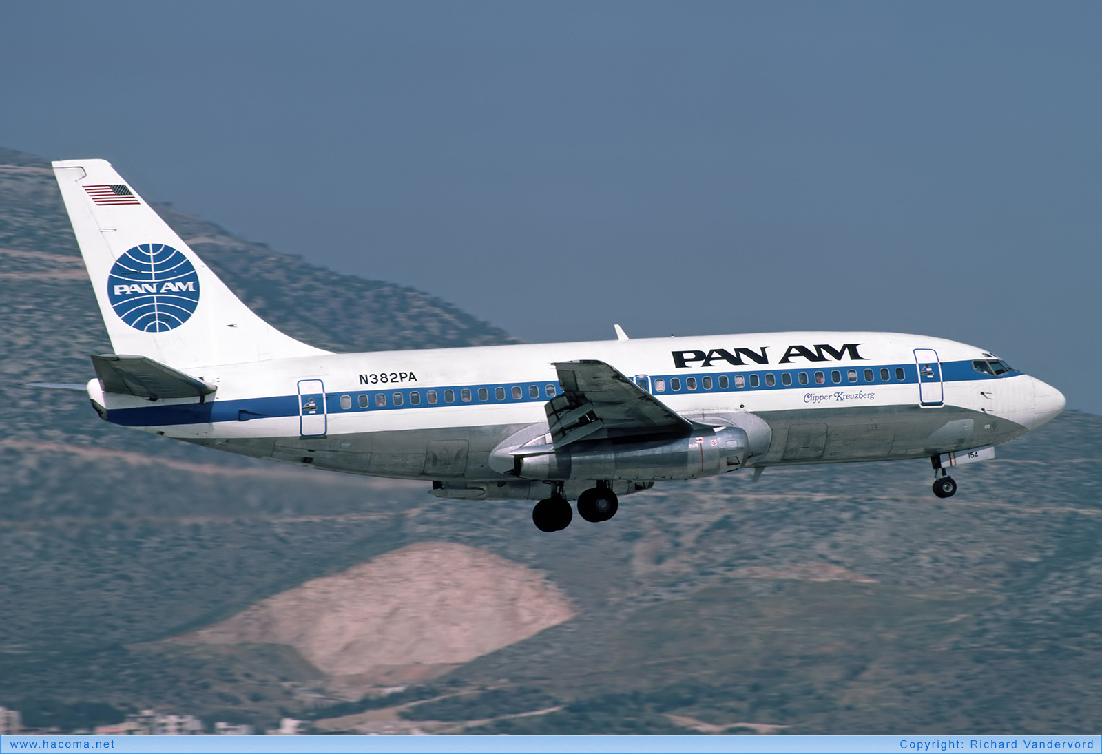 Foto von N382PA - Pan Am Clipper Kreuzberg - Flughafen Athen-Ellinikon - 06.1985