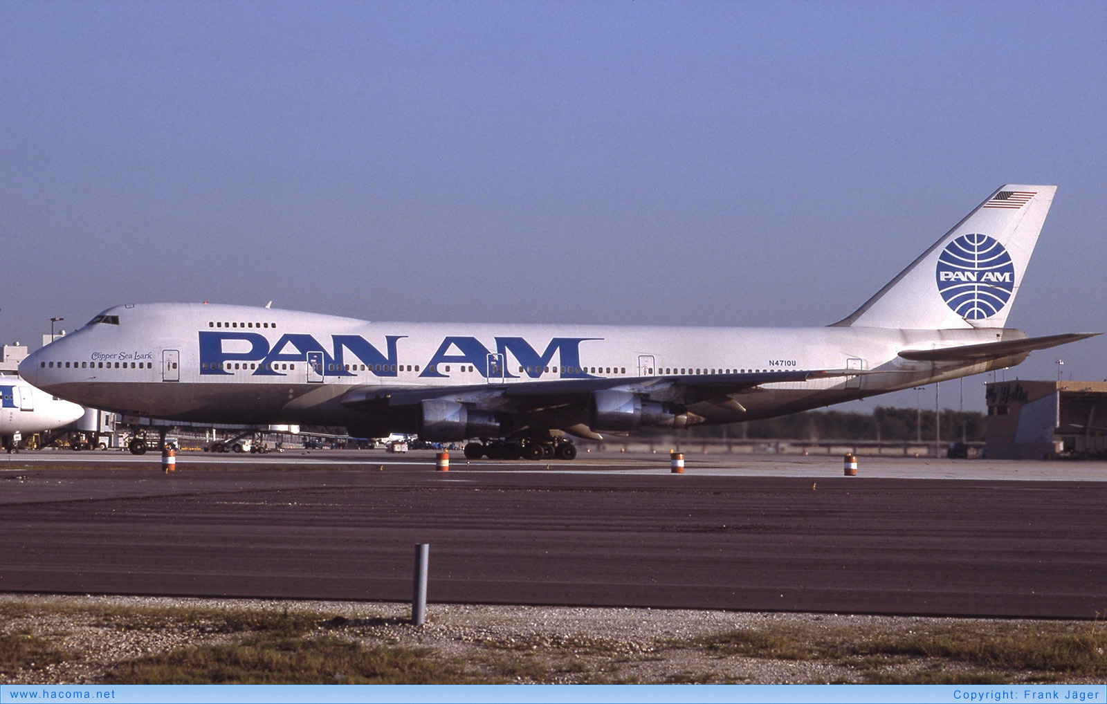 Foto von N4710U - Pan Am Clipper Sea Lark - Miami International Airport - 09.02.1987