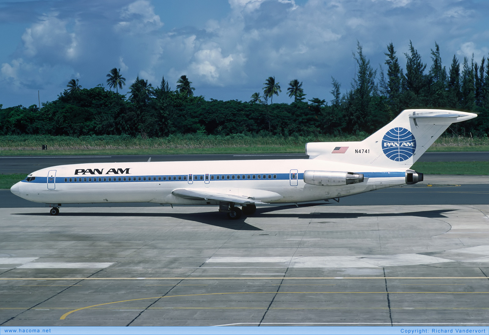 Photo of N4741 - Pan Am Clipper Defender - Isla Verde International Airport - Sep 1980