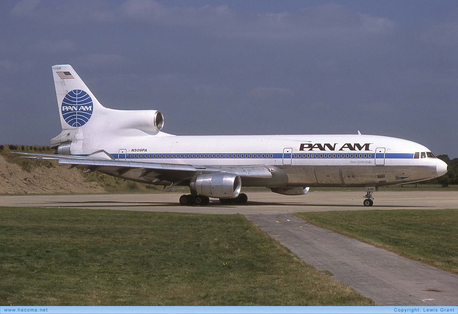 Foto von N509PA - Pan Am Clipper Golden Eagle - Gatwick Airport - 02.08.1981