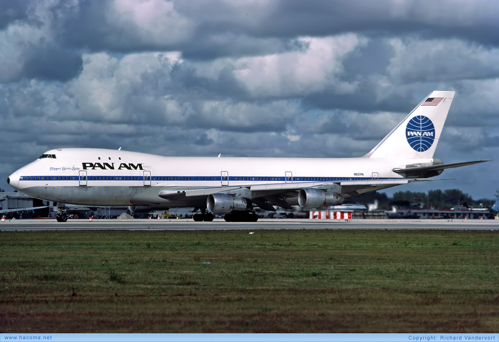 Foto von N657PA - Pan Am Clipper Arctic / Seven Seas - Miami International Airport - 17.11.1982