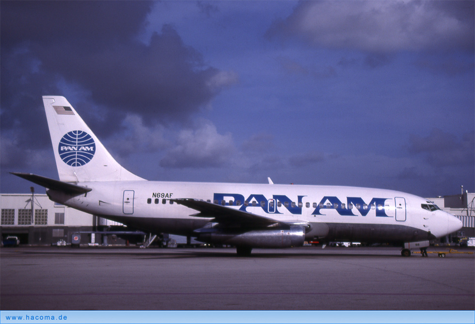 Foto von N69AF - Pan Am Clipper Charlottenburg / Nightingale