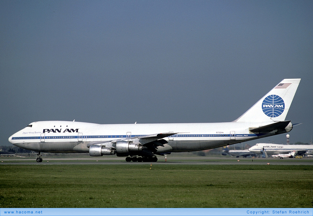 Foto von N735PA - Pan Am Clipper Constitution / Young America / Spark of the Ocean - Flughafen München-Riem - 15.01.1978