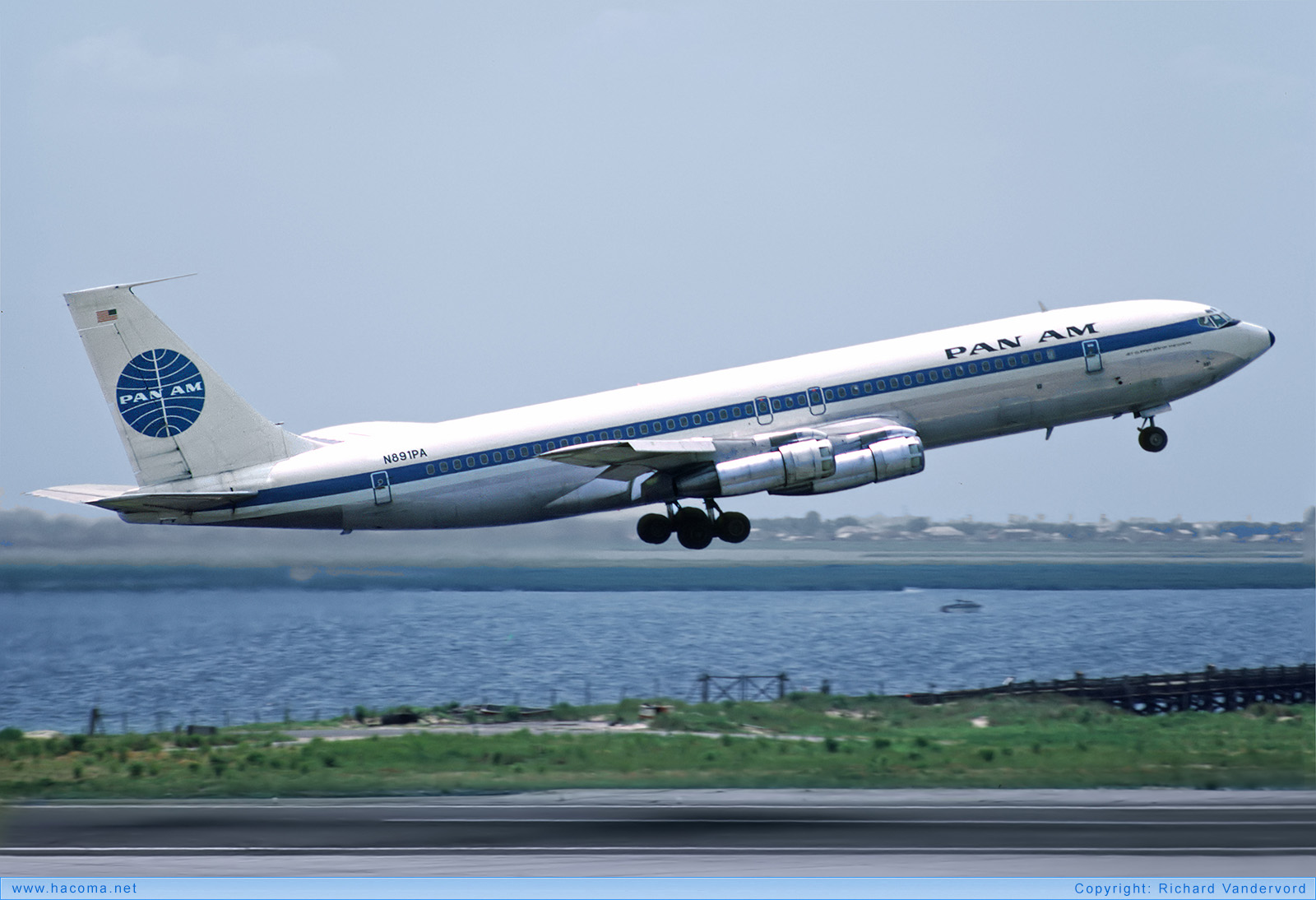 Photo of N891PA - Pan Am Clipper Gem of the Ocean - John F. Kennedy International Airport - Aug 1973