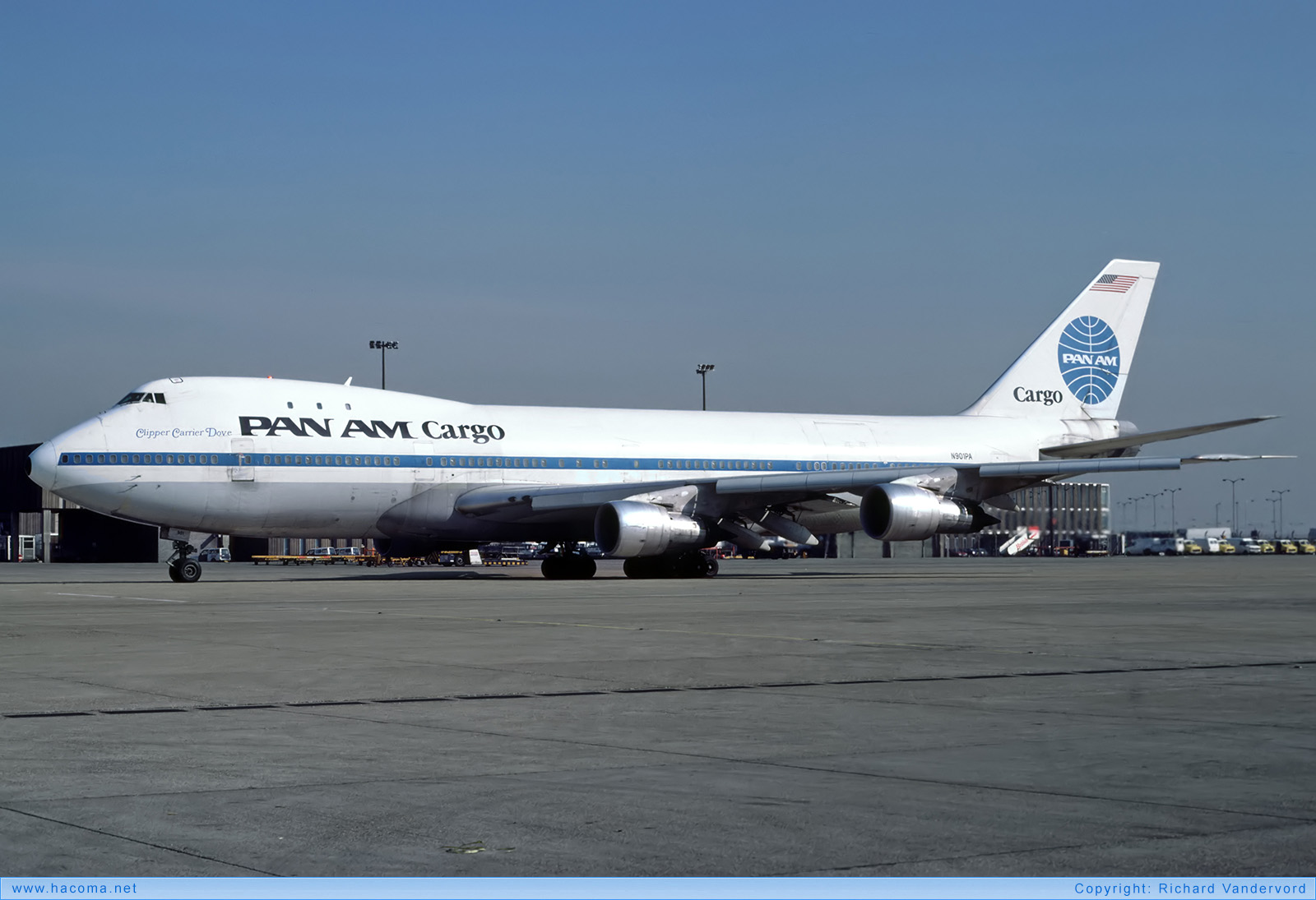 Foto von N901PA - Pan Am Clipper Carrier Dove / Telegraph - London Heathrow Airport - 04.1982